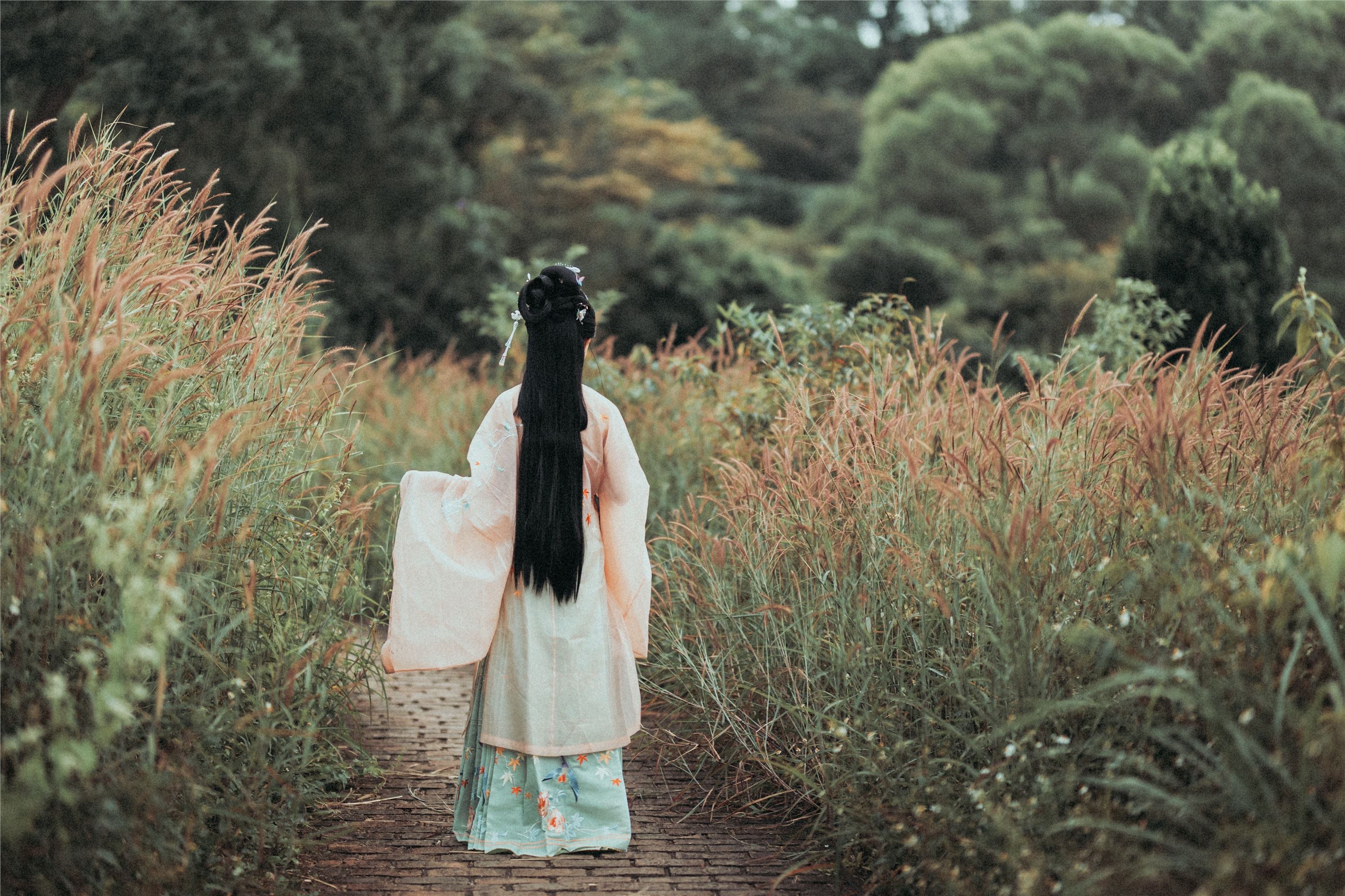 YITUYU艺图语 2021.09.07 撷芳晚 兔小白